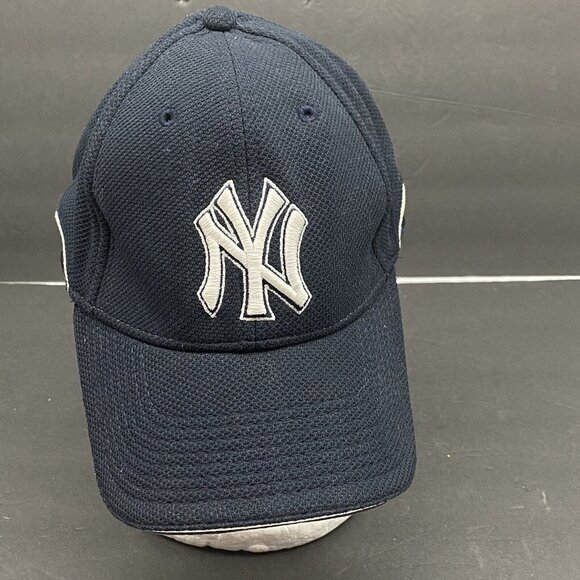 New York Yankees Ball Hat Cap Navy New Era‎ Fitted  Medium - Large MLB Baseball - Picture 1 of 11